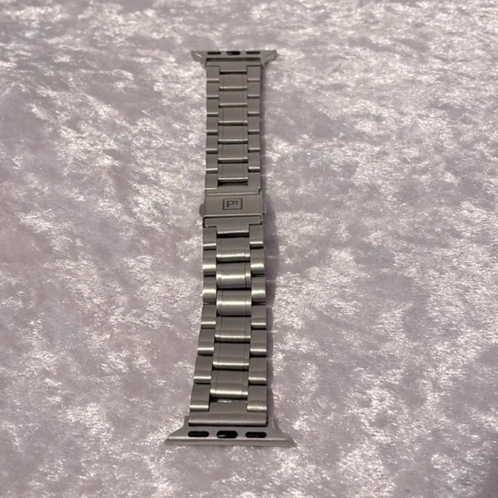 Pugo Top Metal Stainless Steel Silver Unisex Apple Watch Band, Size 38mm